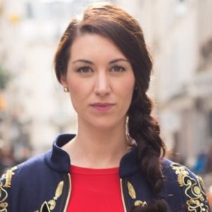 Meet your Posher, Caitlin